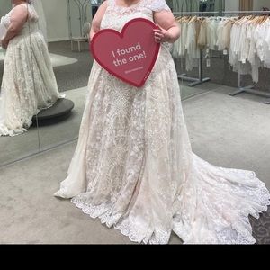 Oleg Cassini size 24w ivory champagne ballgown wedding dress